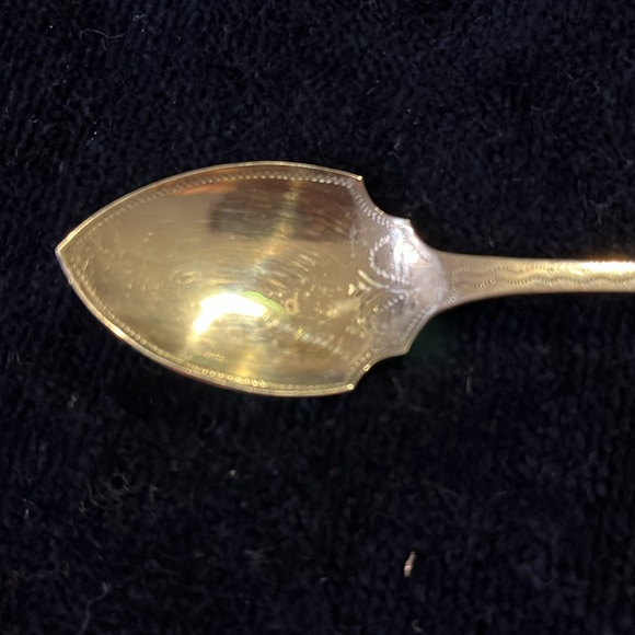 **3 for $10** Pretty Pointed Spoon - Picture 2 of 6
